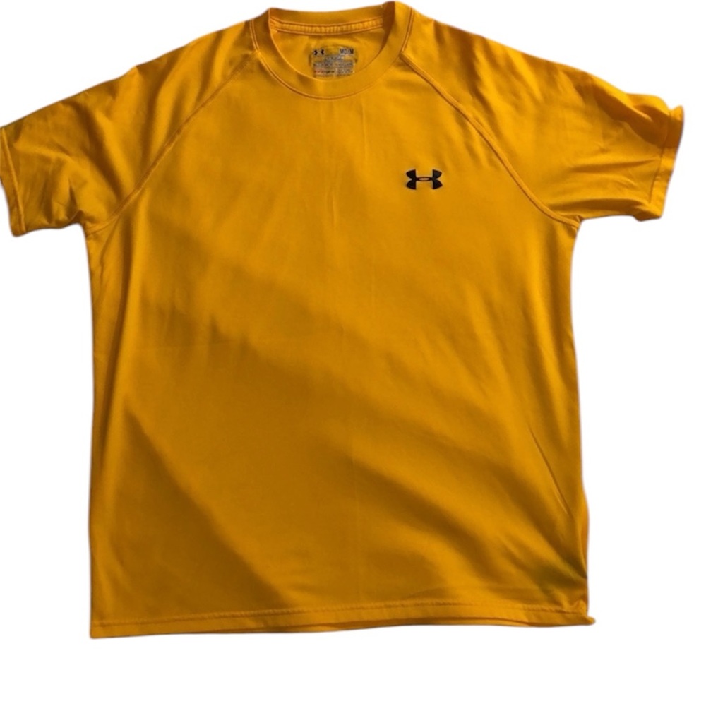 Yellow Under‎ Armour Tee Size Medium